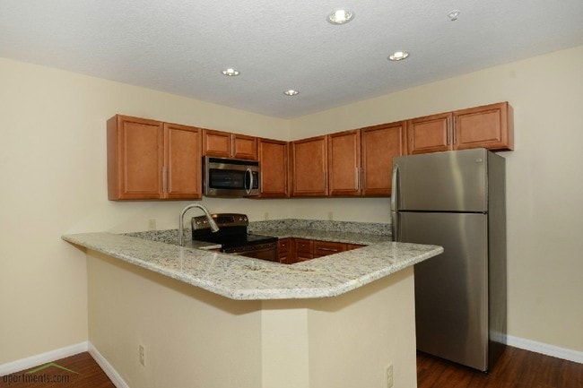 Kitchen - The Artisan on Mac Dill Apartments