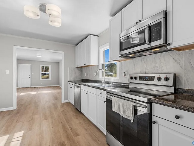 Photo - 5624 NW Oakwood Rd