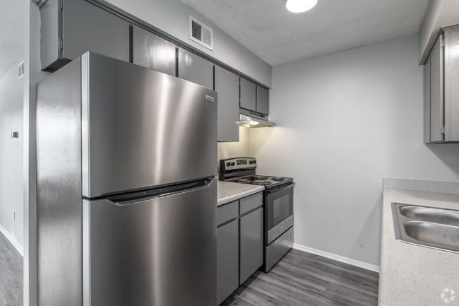 Building Photo - 55 N Ranchwood Blvd Rental
