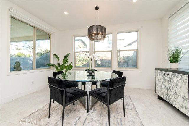 Photo - 295 Autumn Wy