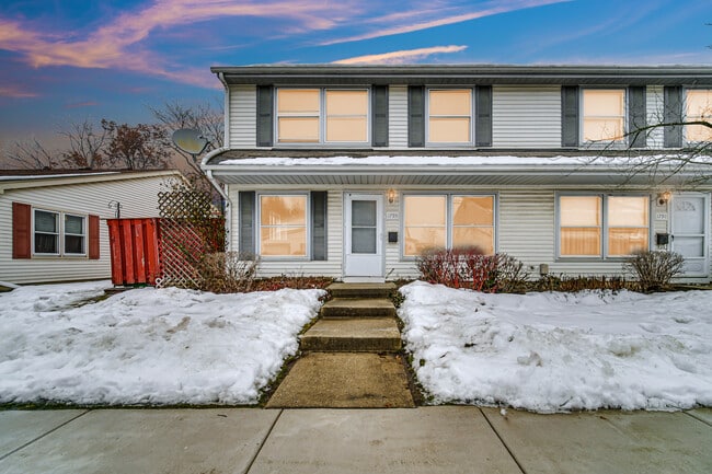 Building Photo - 1793 Queensbury Cir