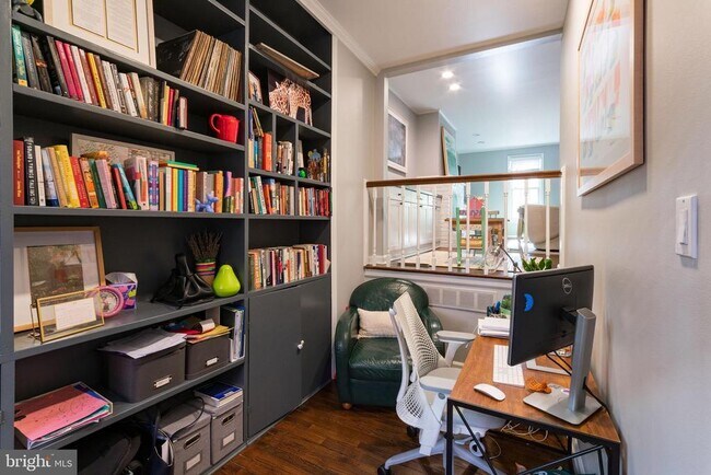 Photo - 1230 Rodman St