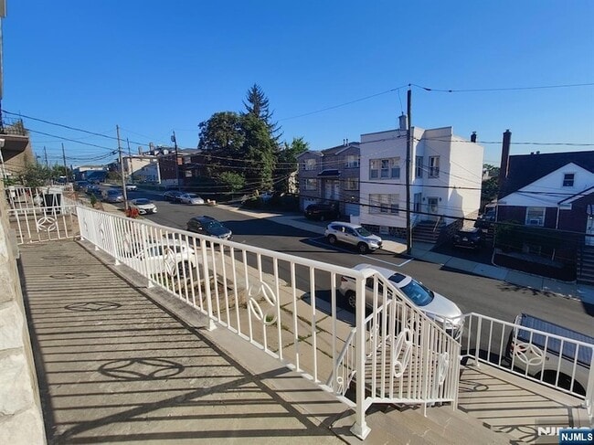 Photo - 447 Jersey Ave