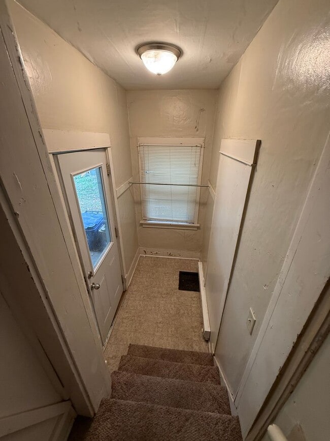 Photo - 124 2nd Ave SW Unit 124 1/2