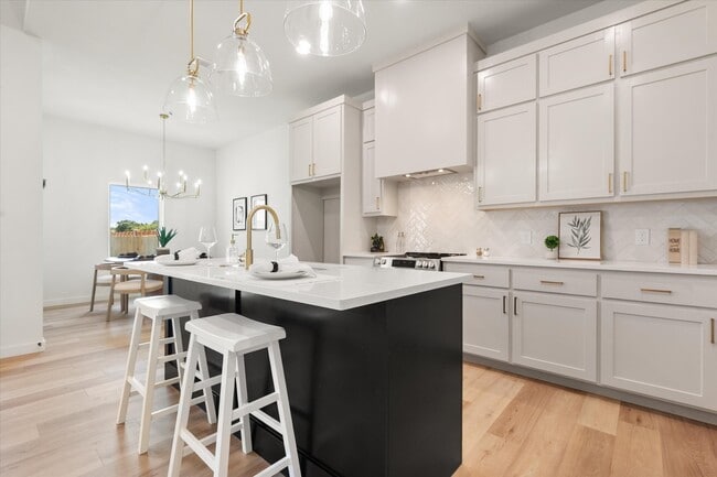 Photo - 14411 Kenosha Dr
