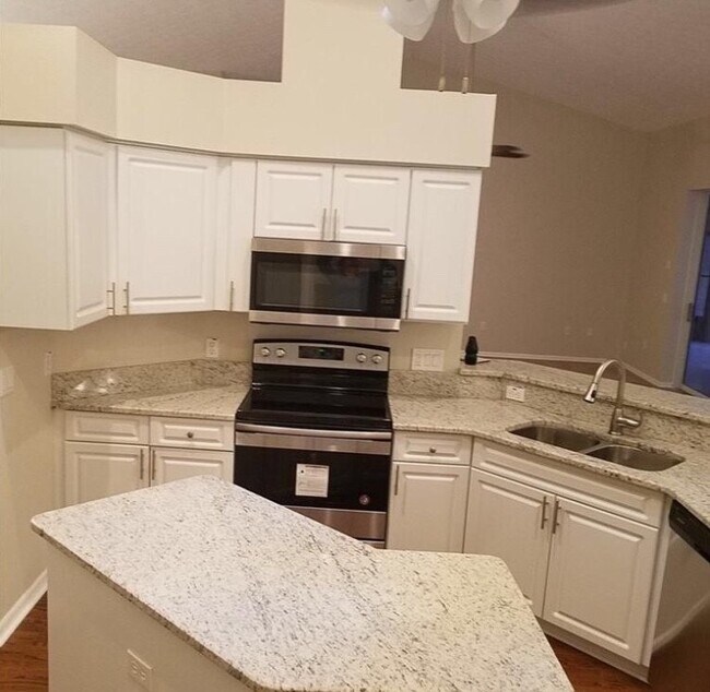 Photo - 2905 W Beamwood Dr