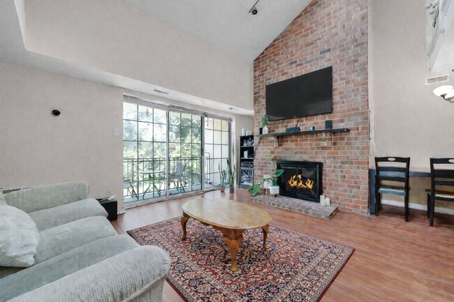 Photo - 510 Deer Run