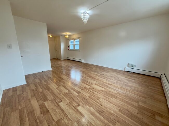 Photo - 215 Seaview Ave
