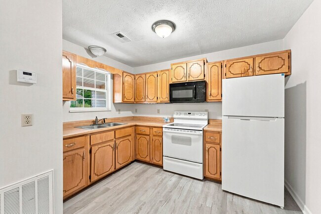 300 Cross Creek Rd Unit 3