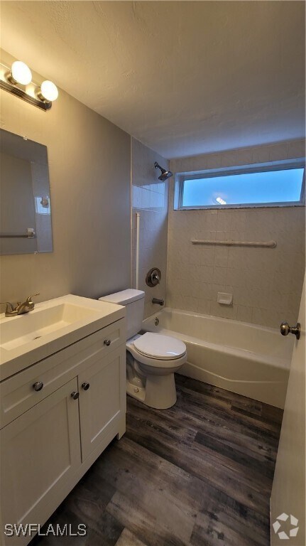 Building Photo - 425 SW 47th Terrace Unit 6 Rental