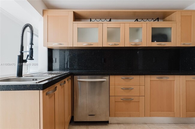 Photo - 16565 NE 26th Ave Unit 5I