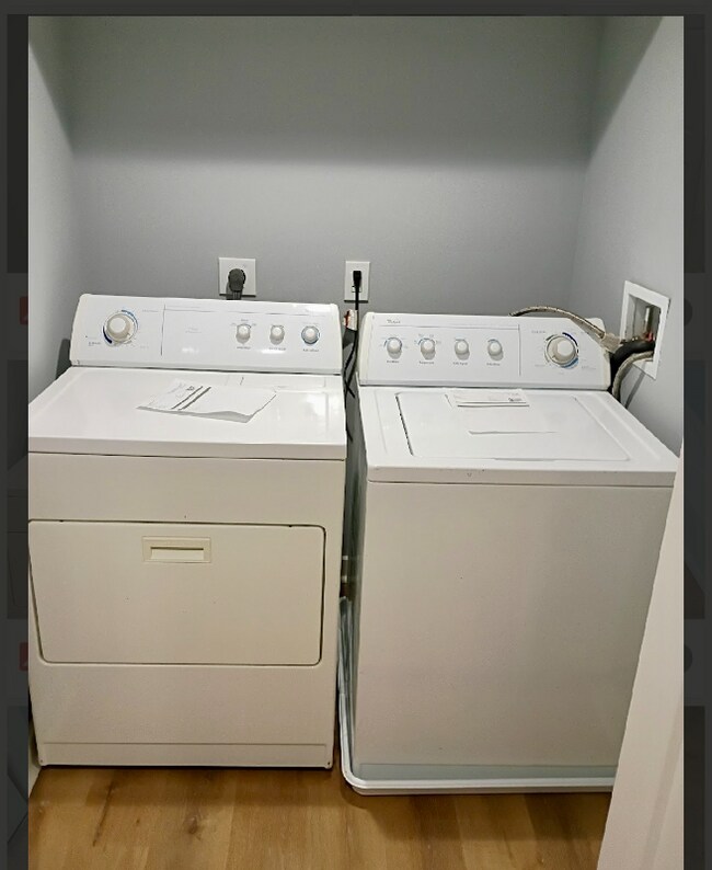 Photo - 2525 E Biddle St