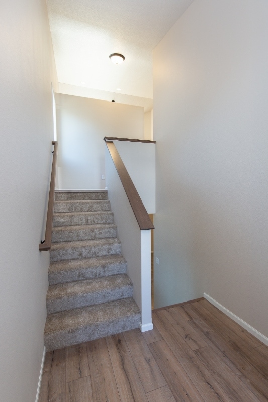 Photo - 2749 Divide St W