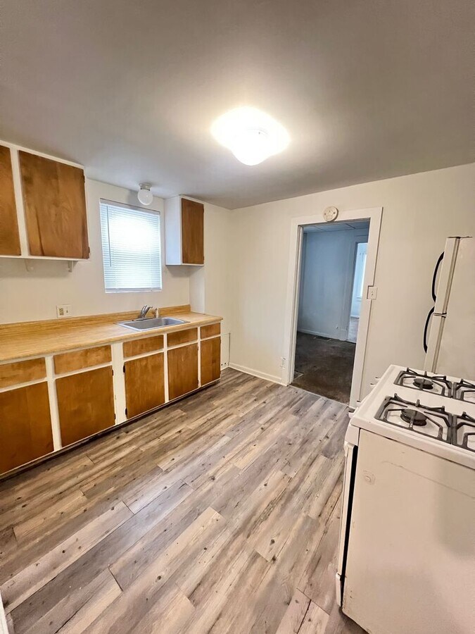 Photo - 68 N 7th Ave Unit 2