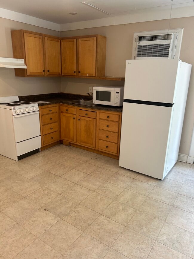Photo - 7802 Jeannette St Unit Studio