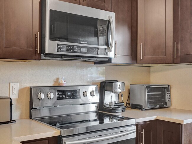 Photo - 401 SE 3rd St Unit 107