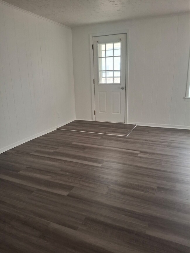 Photo - 24 Elliott St