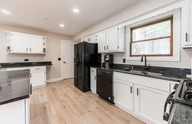 Photo - 100 S Lily Lake Rd