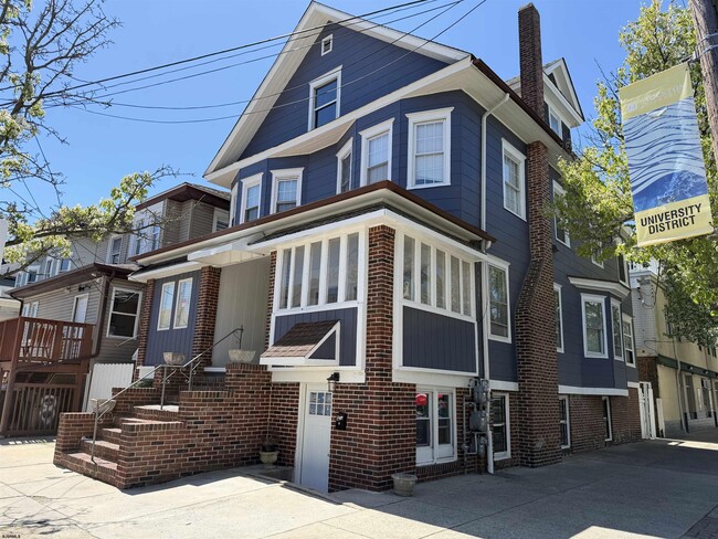 Building Photo - 2 Elberon Ave Unit 1
