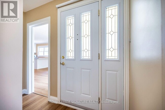 Photo - 812 Schneider Pl
