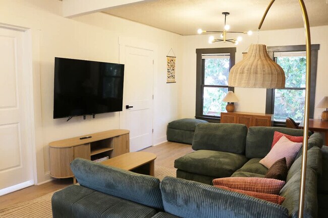 102 W Emma St Unit SI FL2-ID1271942P