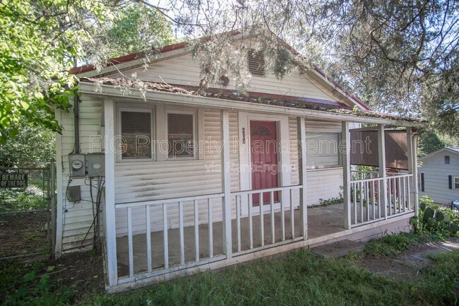 Building Photo - 210 Barnett Cir