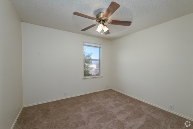 Building Photo - 234 Baylor Dr Rental