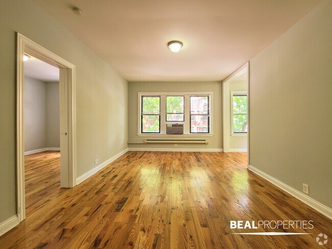 Building Photo - 3728 N Pine Grove Ave Unit 2 bed Rental