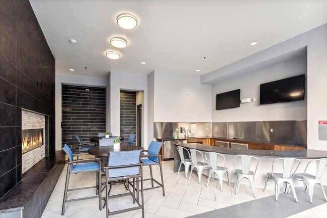 DenargoMarket_amenity_outdoor living room (2)