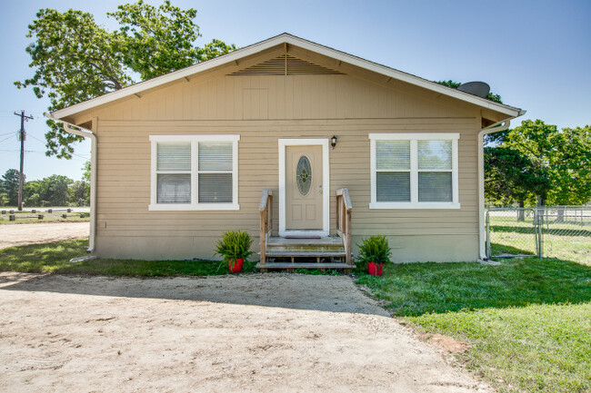 Photo - 210 TX-21 Townhome