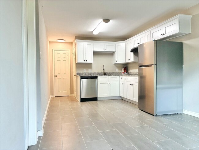 Photo - 2220 Avenue L