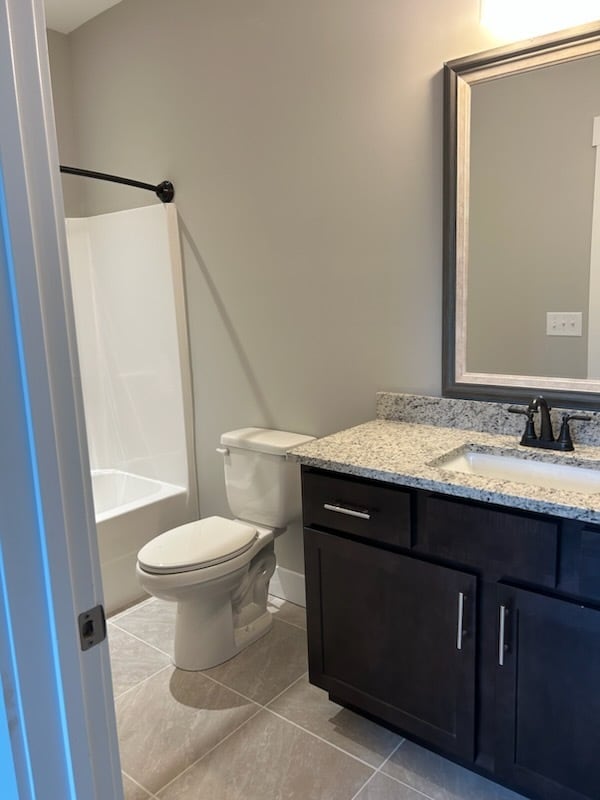 One of the private bathrooms to one of the master suites - 100 Storytown Vlg