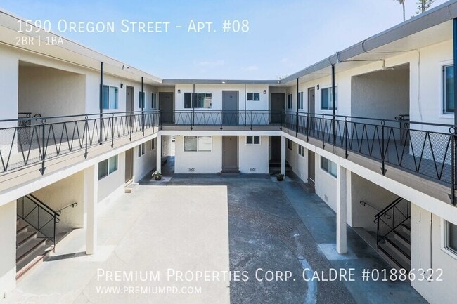 Building Photo - 1590 Oregon St Rental