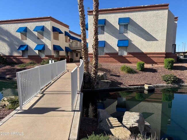 Building Photo - 12123 W Bell Rd Unit 164