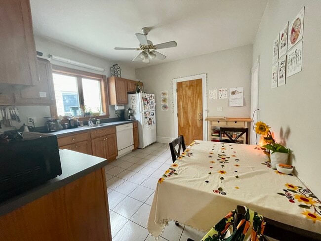 Photo - 81 Newbury St Unidad 3