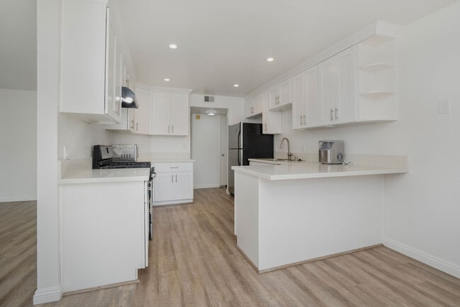 712 Pacific St Unit 712 Pacific St. #2 Santa Monica CA 90405