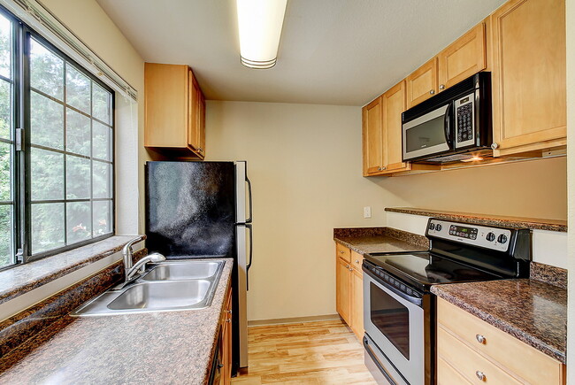 Photo - Emerald Ridge