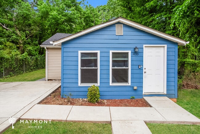 Building Photo - 1033 Gaither Pl NW