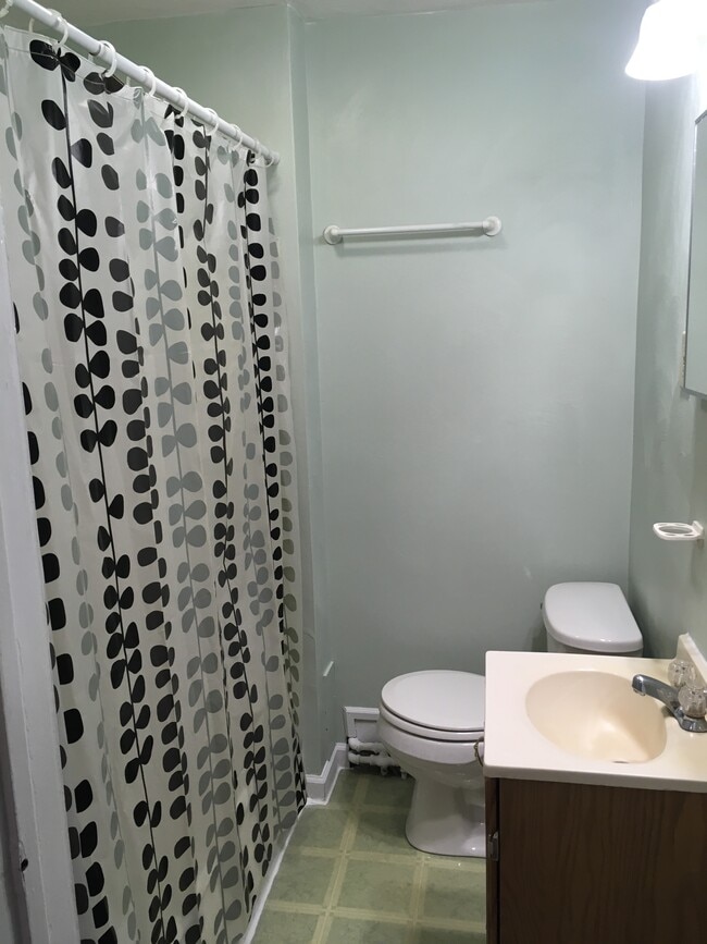 Photo - 2225 Berkley Ave SW