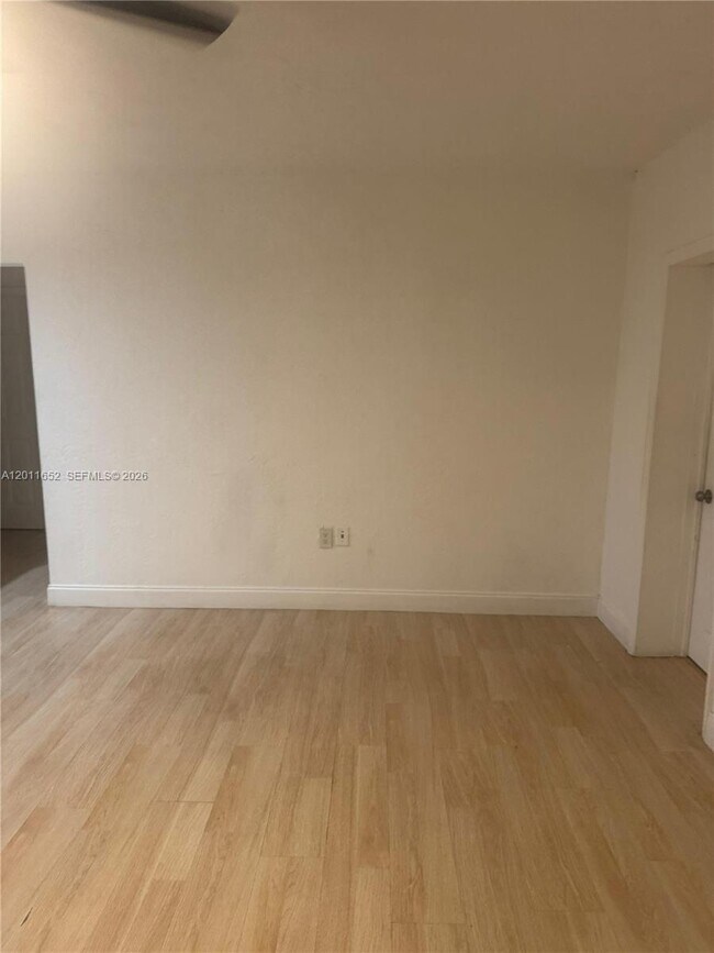 Photo - 411 NW 106th St