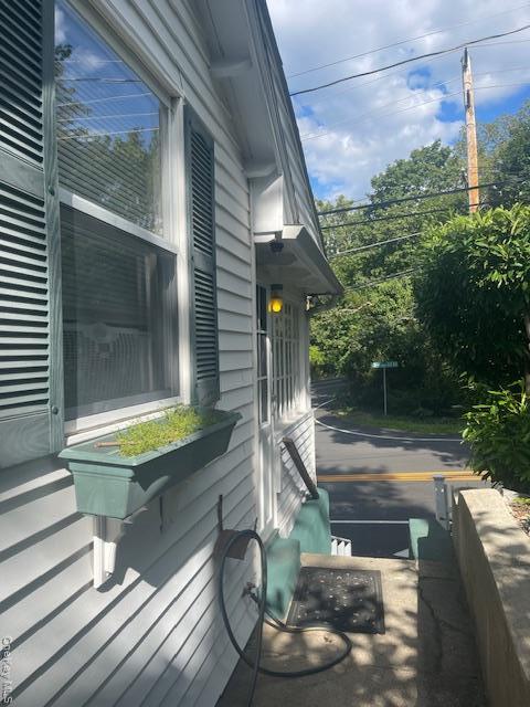 Photo - 35 Youngs Hill Rd