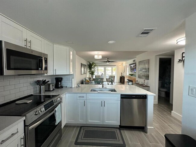Photo - 301 87th Ave Unit 203