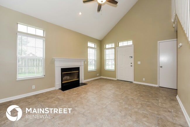 Photo - 2013 Valley Dr