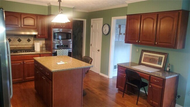 Photo - 4396 Alpine Ct