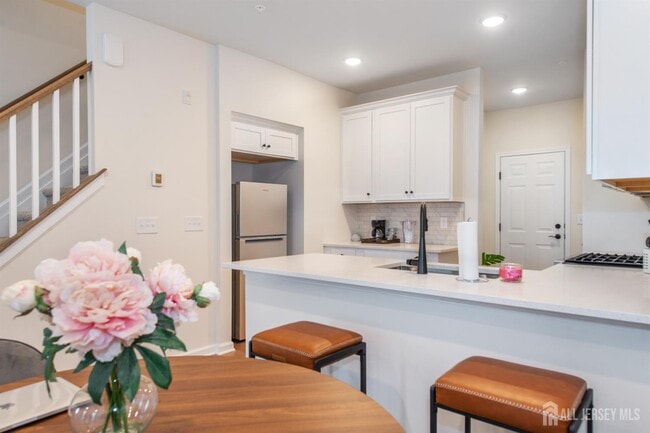 Photo - 222 Jessie Pl