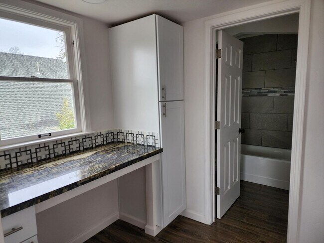 Photo - Charming Remodeled 3 Bedroom Victorian In ...