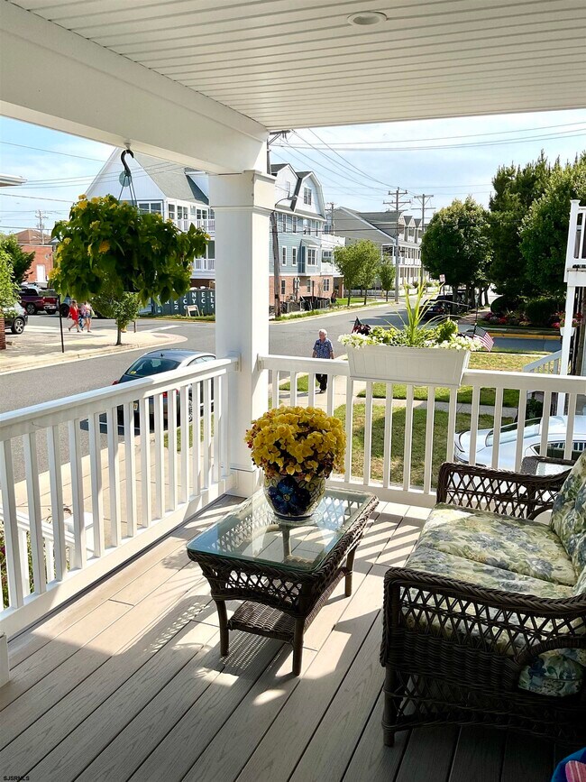 Photo - 9103 Amherst Ave Unit 1st-Winter