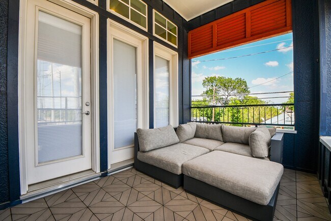 Photo - 703 Bringhurst St