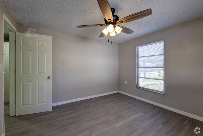 Building Photo - 17125 Rich Jo Cir Rental