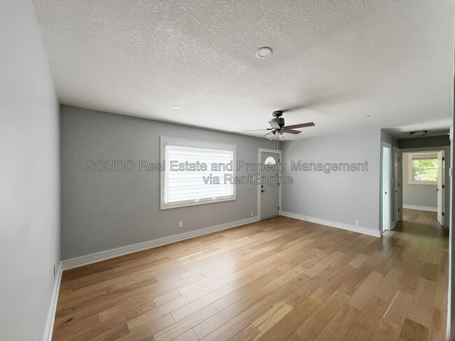 Photo - 5802 N Park Ave